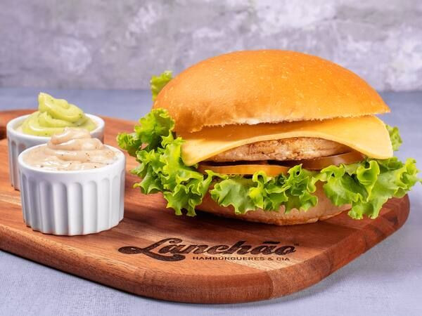 21 - frango, queijo, salada