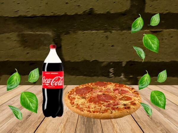 Pizza Familia 45 cm + Coca-Cola 2 l