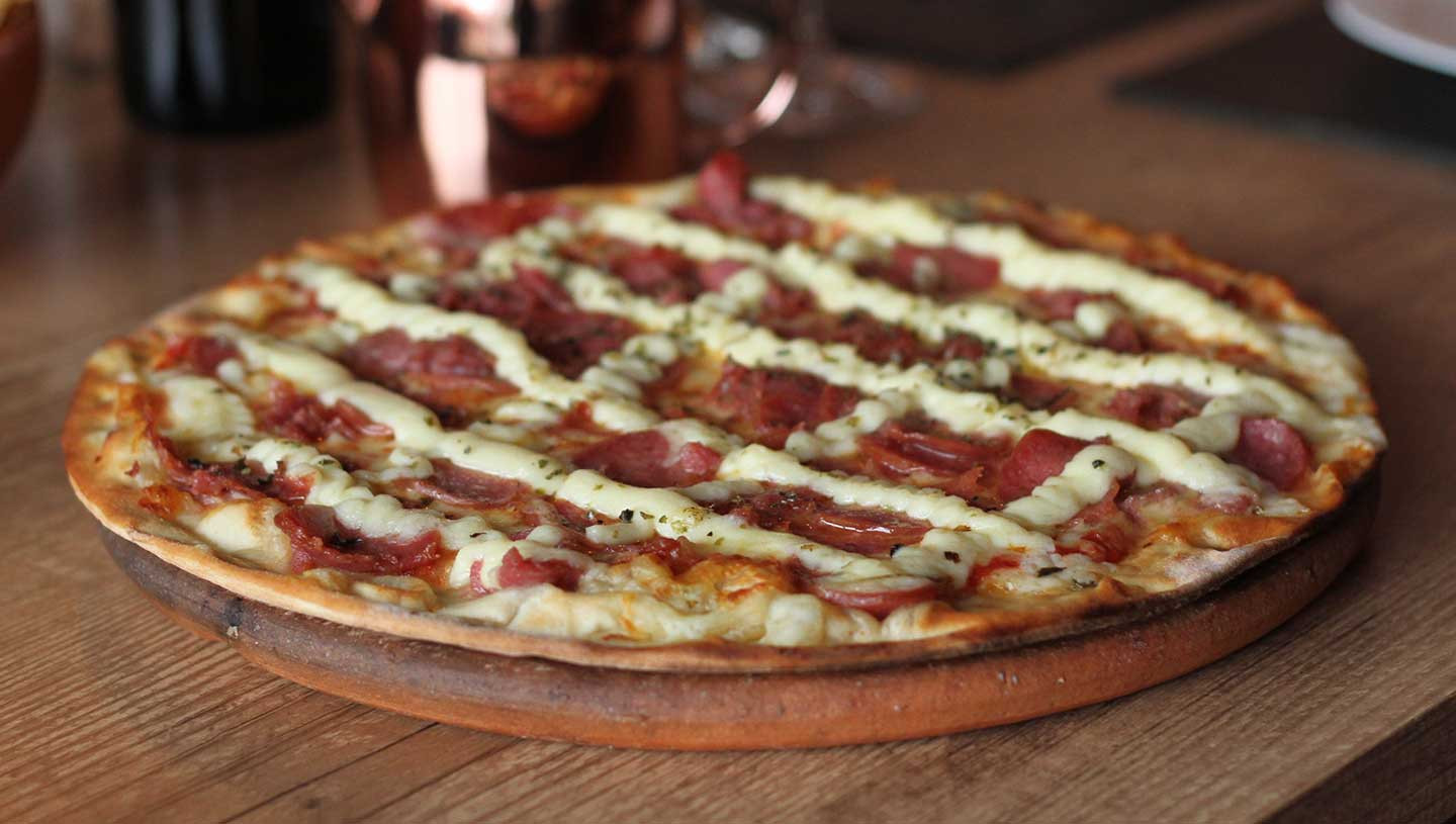PIZZA PREMIO MEDIA