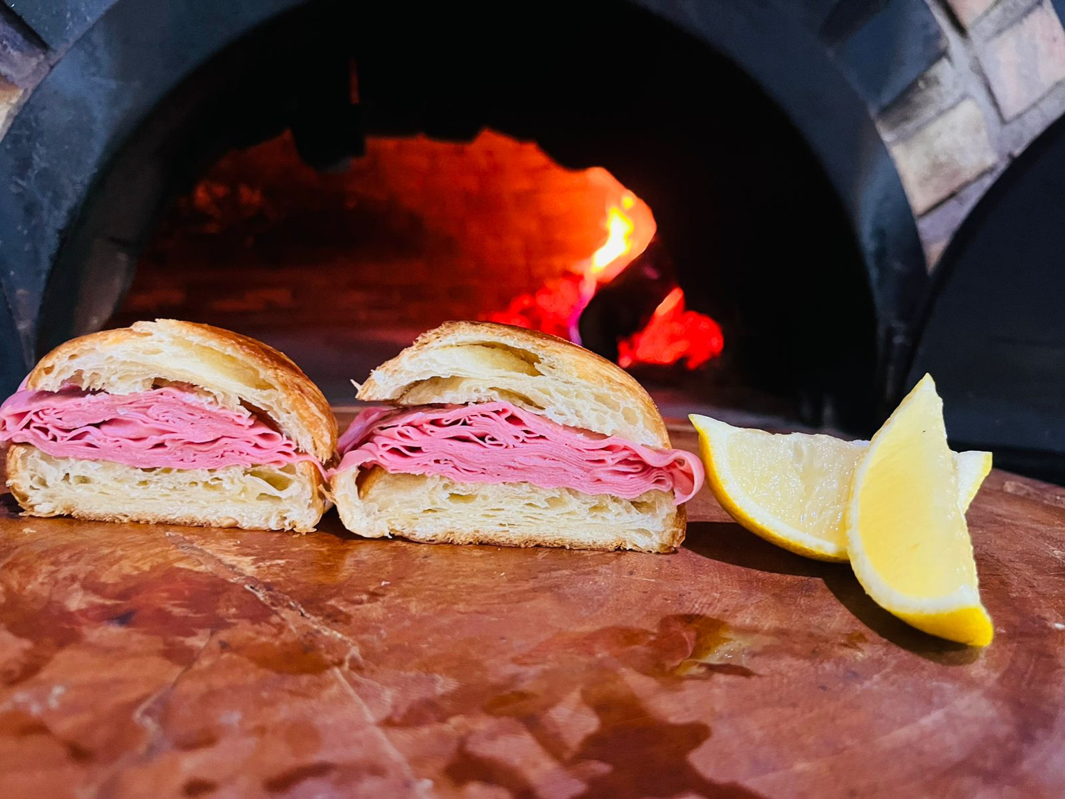 Mortadela com limão siciliano