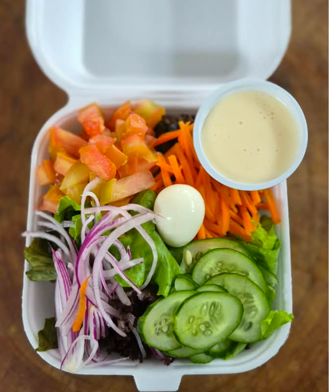 SALADA C/ MOLHO VERDE.