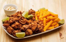 FRANGO A PASSARINHO COM FRITAS