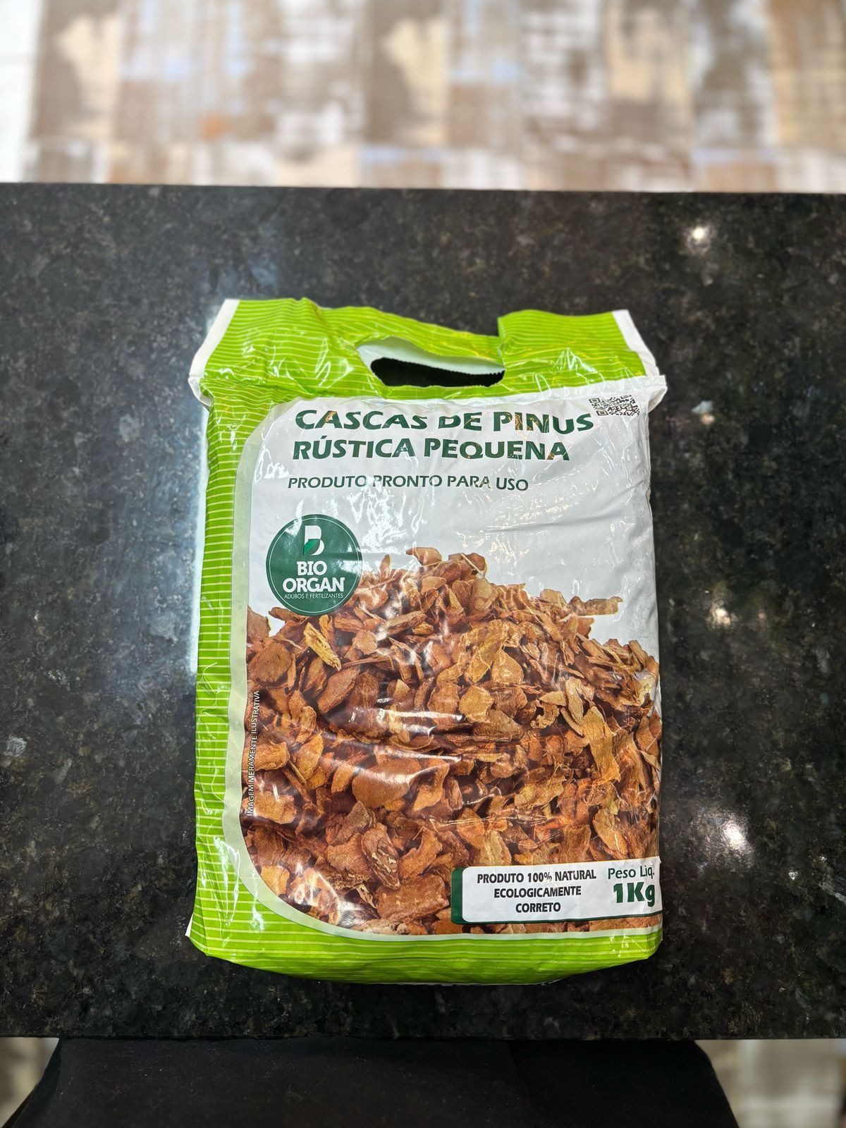 CASCAS DE PINUS PEQUENA 1KG (consultar disponibilidade)