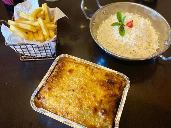 Executivo Lasanha 4 Queijos + Arroz Branco + Batata Frita