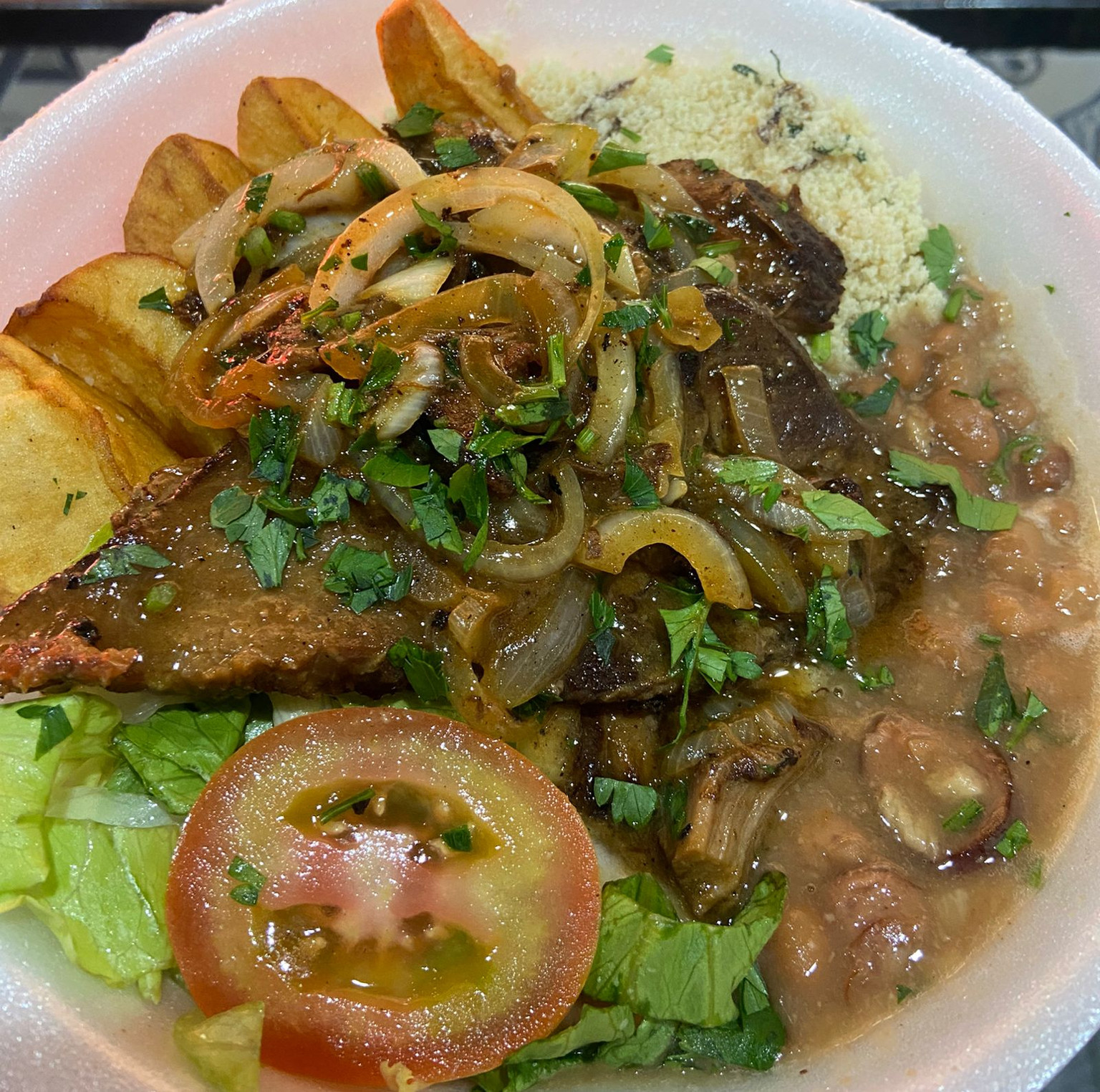 CARNE ASSADA C/ FEIJÃO MULATINHO