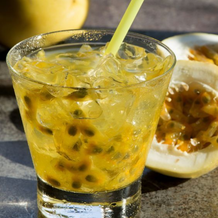 CAIPIRINHA DE MARACUJA