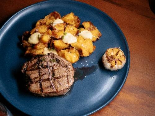 Bife Acho e Papas Bravas - 360g
