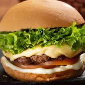 HAMBURGUER SALADA