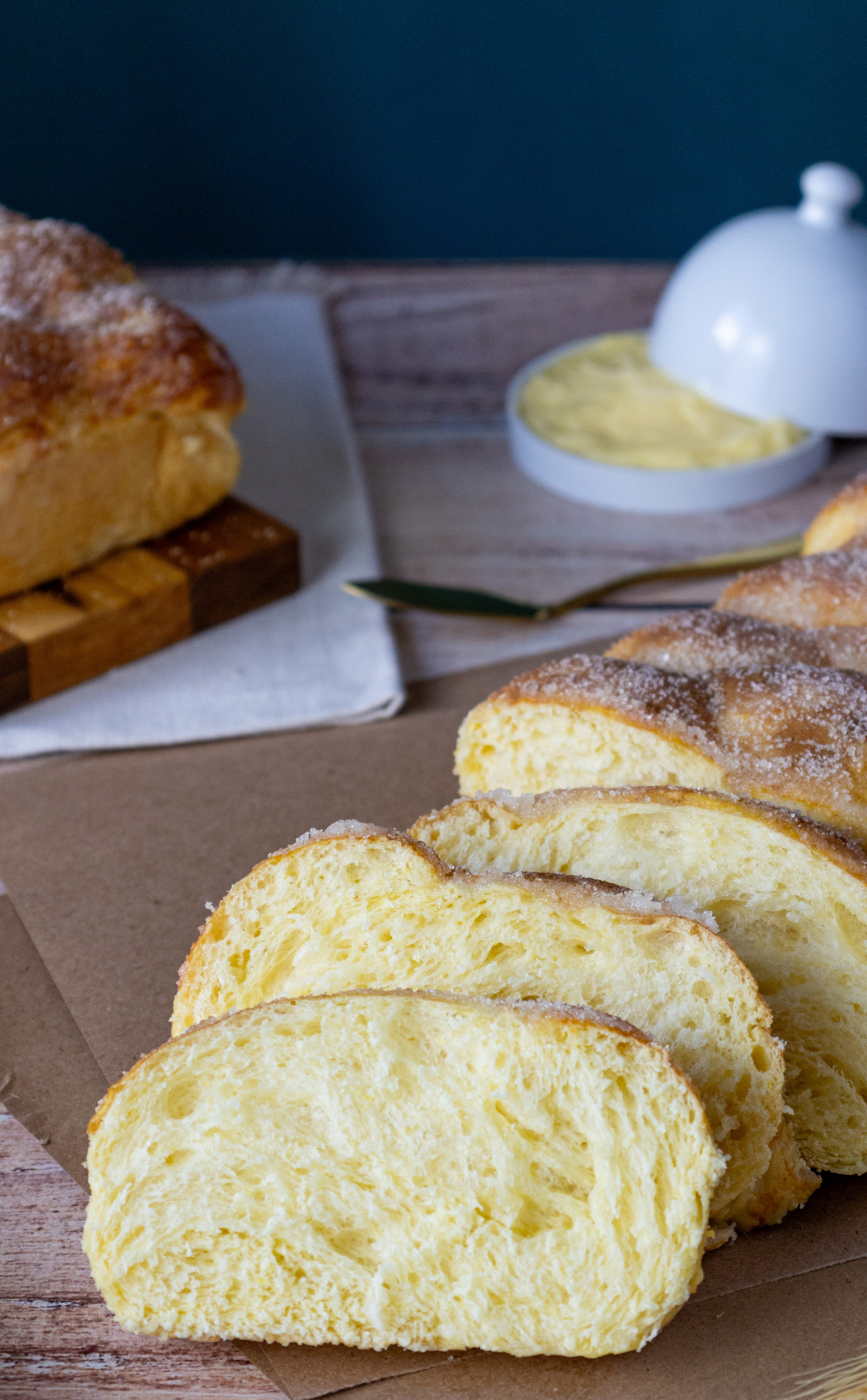 ROSCA RAINHA (FATIAS) + MANTEIGA + CAFÉ AROMA