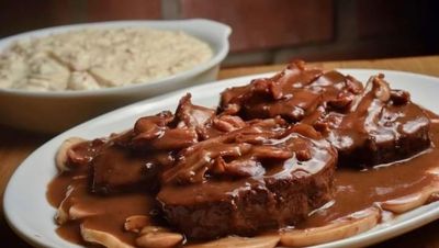 Medalhão com arroz a piamontese