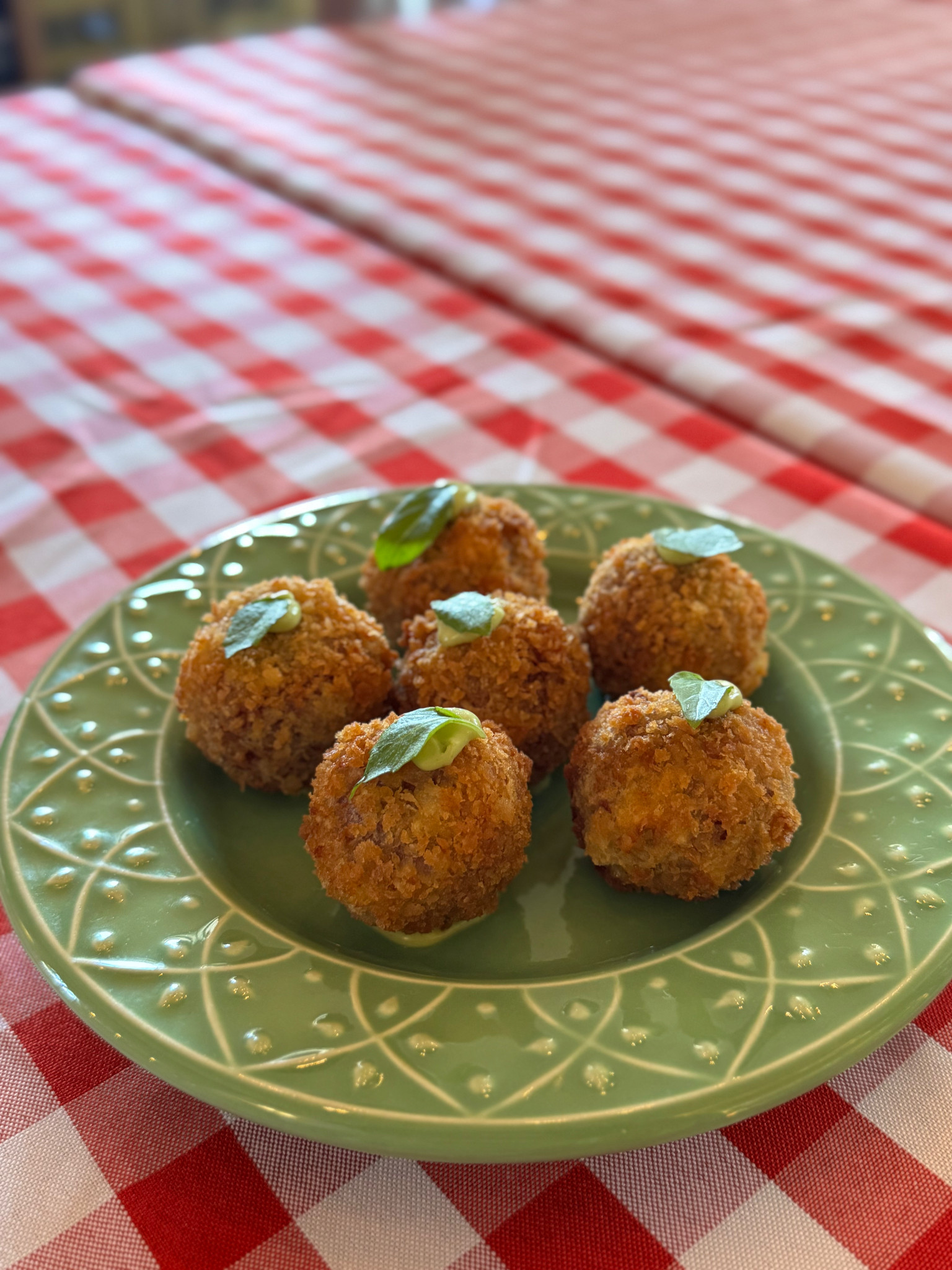 Bolinho de carne seca 
