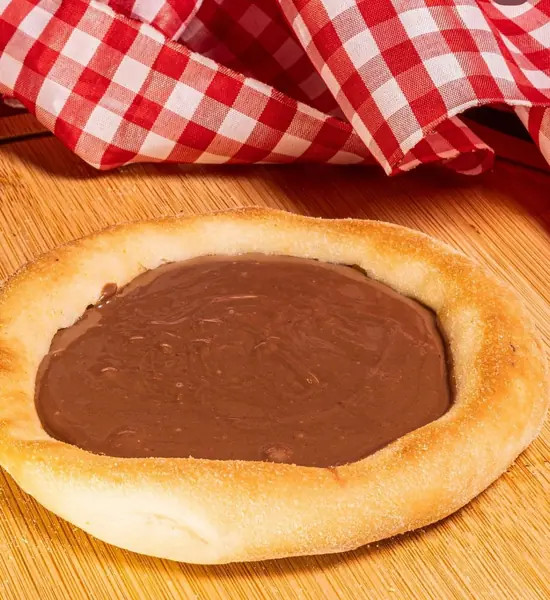 Esfiha de chocolate ao leite