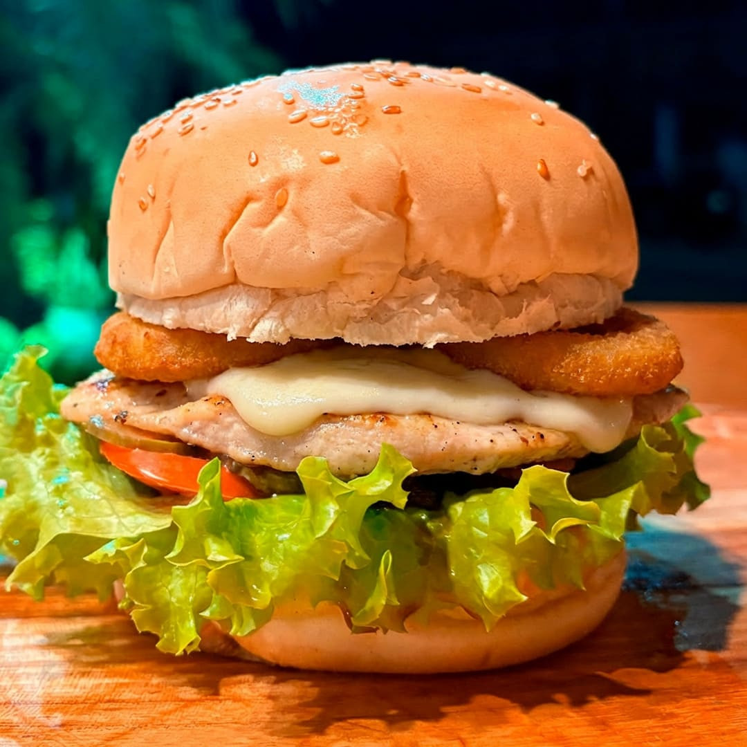 HAMBÚRGUER DE FRANGO