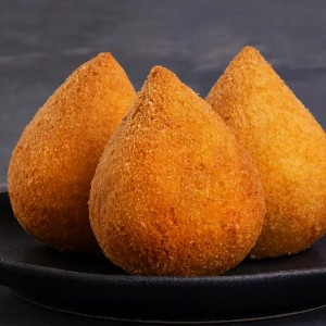 COXINHA FRANGO COM CATUPIRY