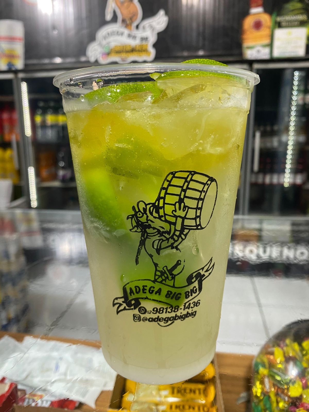 DUAS CAIPIRINHA LIMÃO POR 25,00