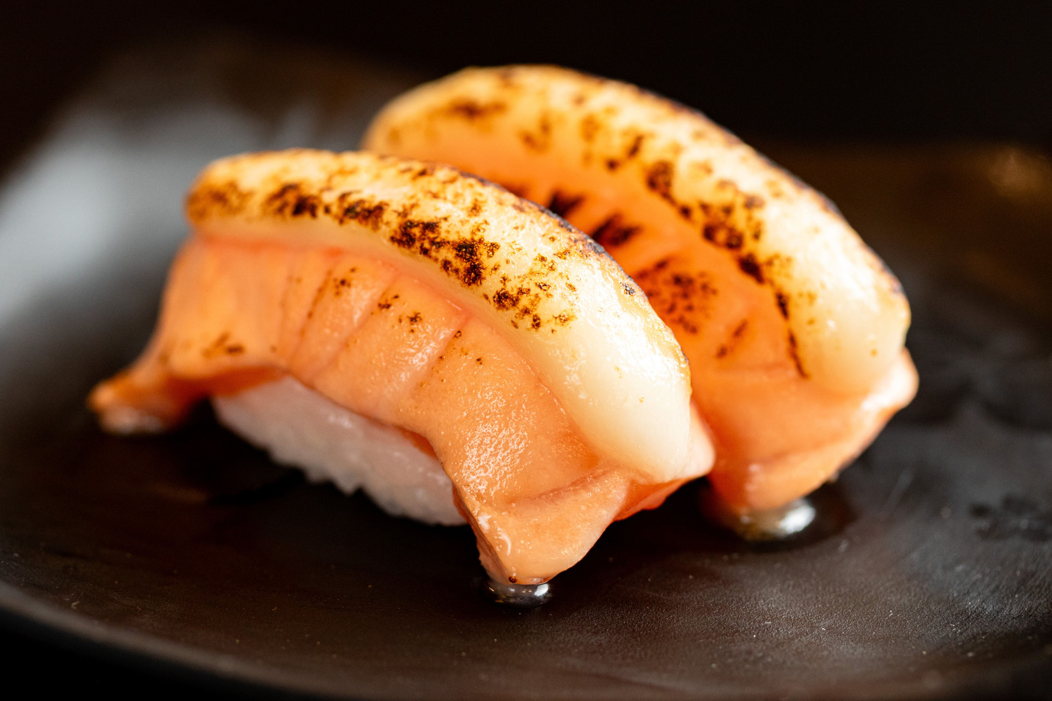 NIGUIRI SALMAO MACARICADO