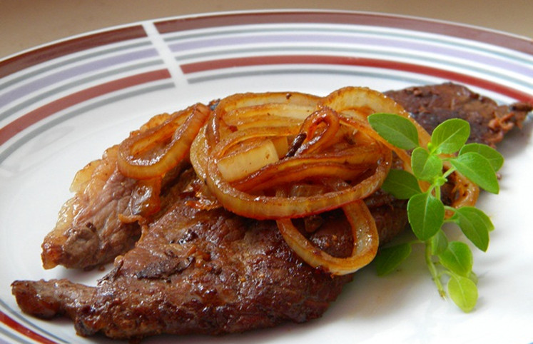 Bife acebolado(foto ilustrativa)