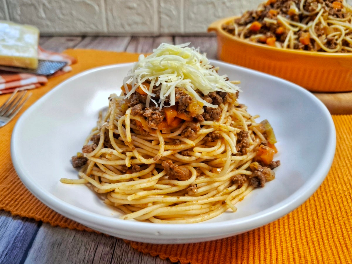 MACARRONADA DE CARNE MOIDA