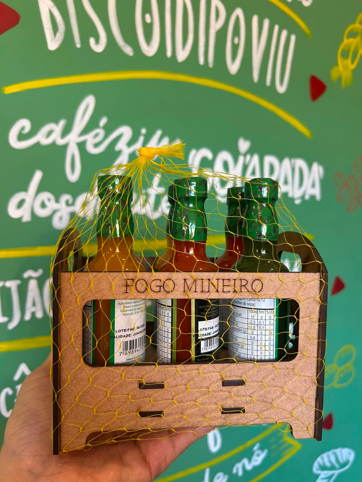 Kit Cestinha Fogo Mineiro com 6 Molhos de Pimenta - 60ml 