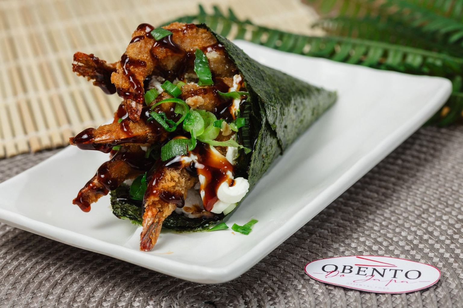 TEMAKI EBIJAPA CAMARAO EMPANADO