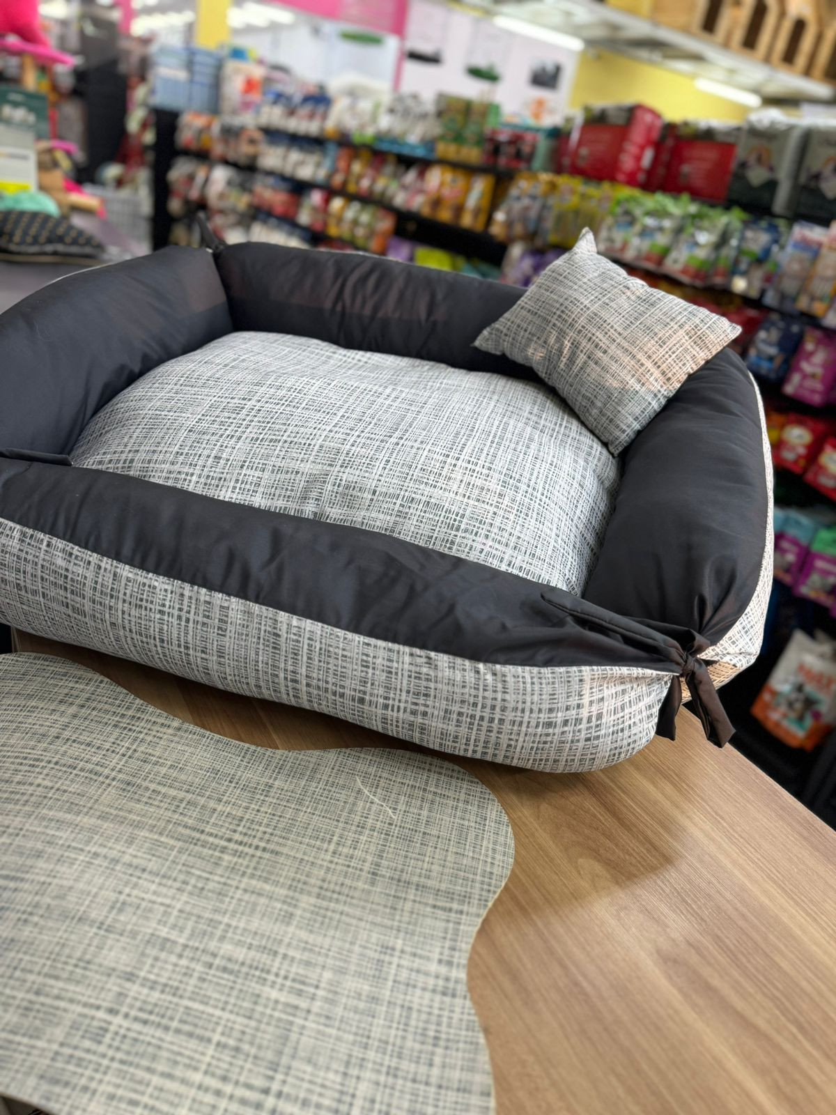 Cama Cinza Abstrato GG 