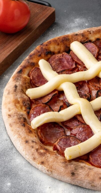 PIZZA CALABRESA COM REQUEIJAO (ULTRACONGELADA)