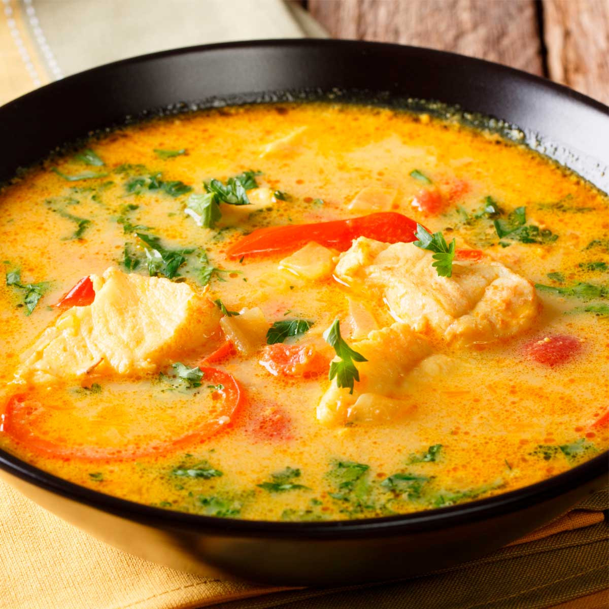 MOQUECA DE PEIXE (ARROZ, PIRAO E SALADA)