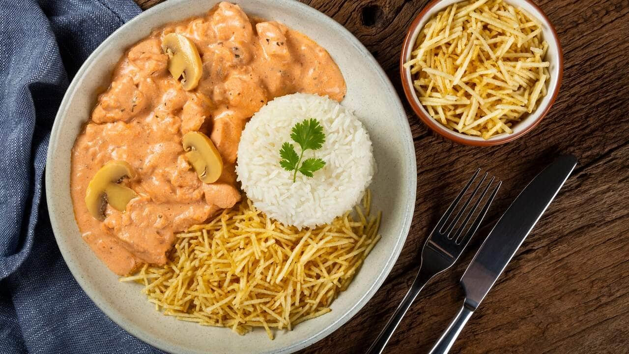STROGONOFF FRANGO