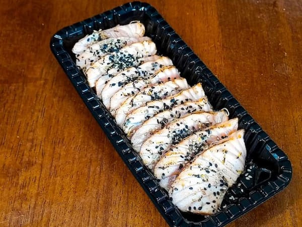 Sashimi de Salmão flambado.