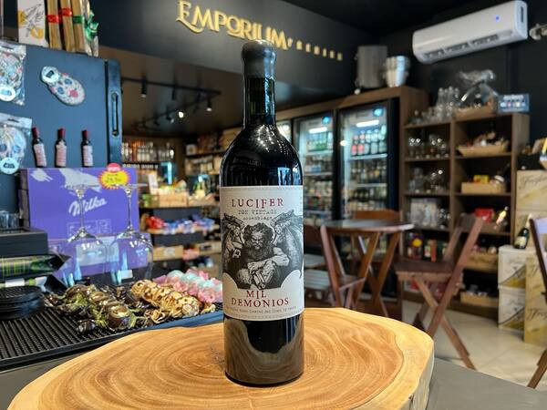 Lucifer Mil Demonios Non Vintage Assemblage 750ml