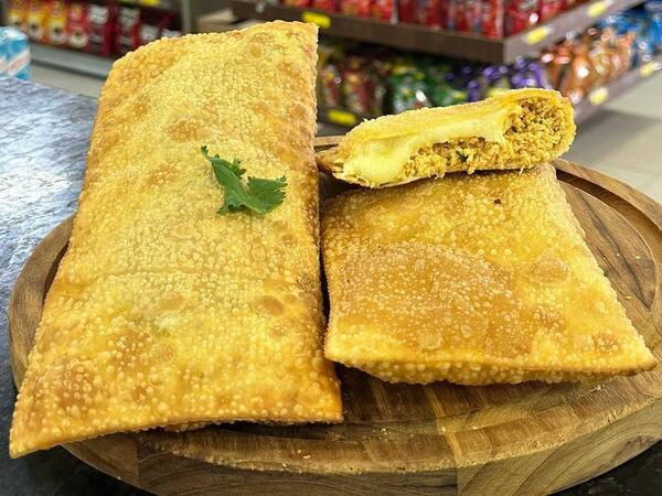 Pastel Frango Com Queijo 