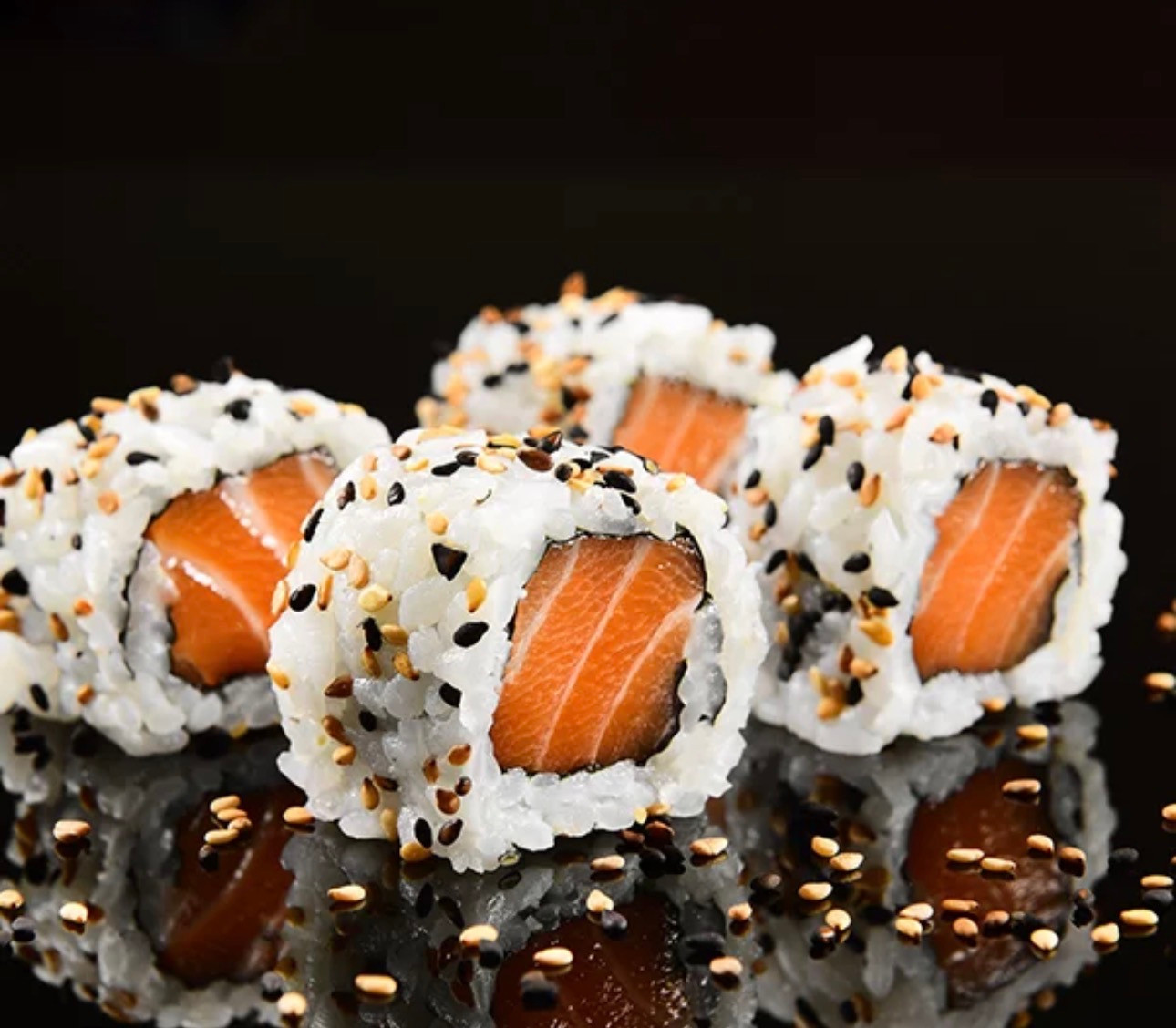 Uramaki Salmão 