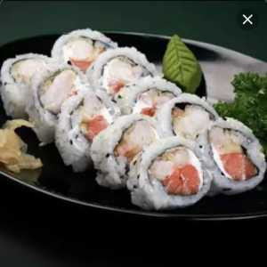 Uramaki Salmão e Camarão