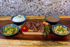 PICANHA GRELHADA COM ACOMPANHAMENTOS 2 PESSOA