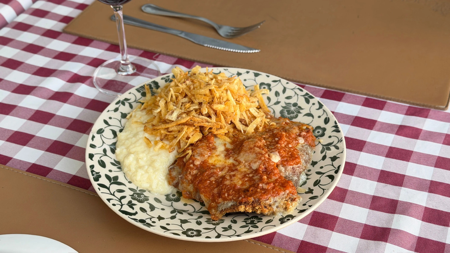 PARMEGIANA COM RISOTO