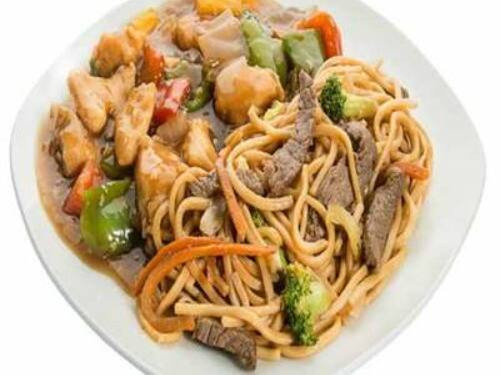 Combo Frango Xadrez e Yakisoba