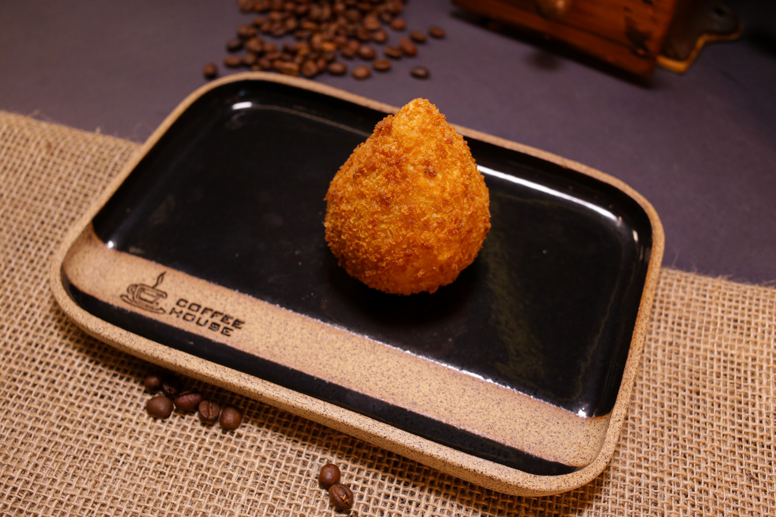 COXINHA DE CARNE SECA