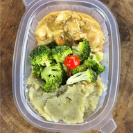 FRANGO EM CUBOS LOWCARB 320 GRAMAS Congelado.