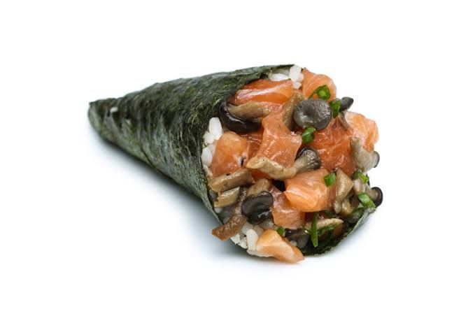 TEMAKI NA MASSA DE HARUMAKI