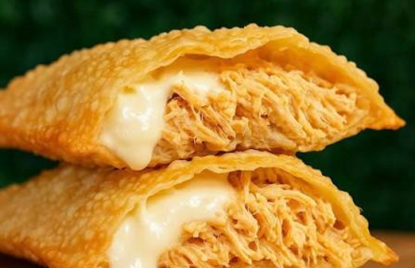 PASTEL FRANGO COM CATUPIRY