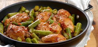FRANGO COZIDO COM QUIABO