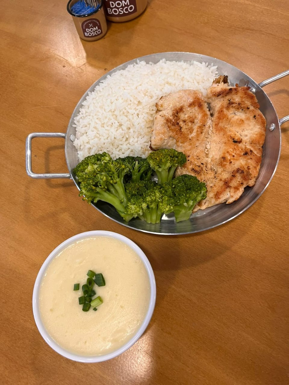 Filé De Frango Com Brócolis