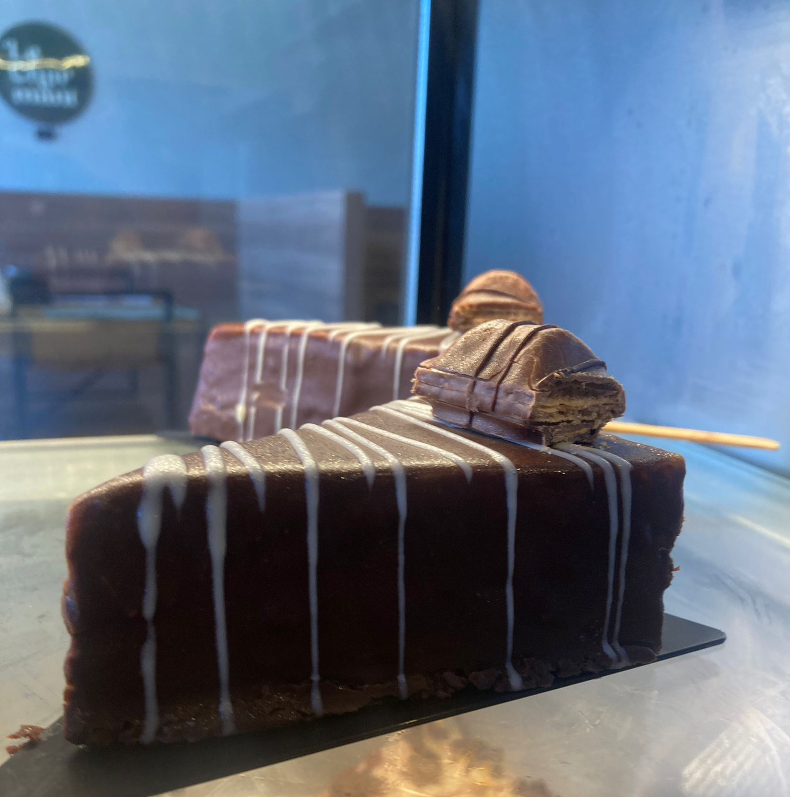 TORTA NO PALITO KINDER DUO
