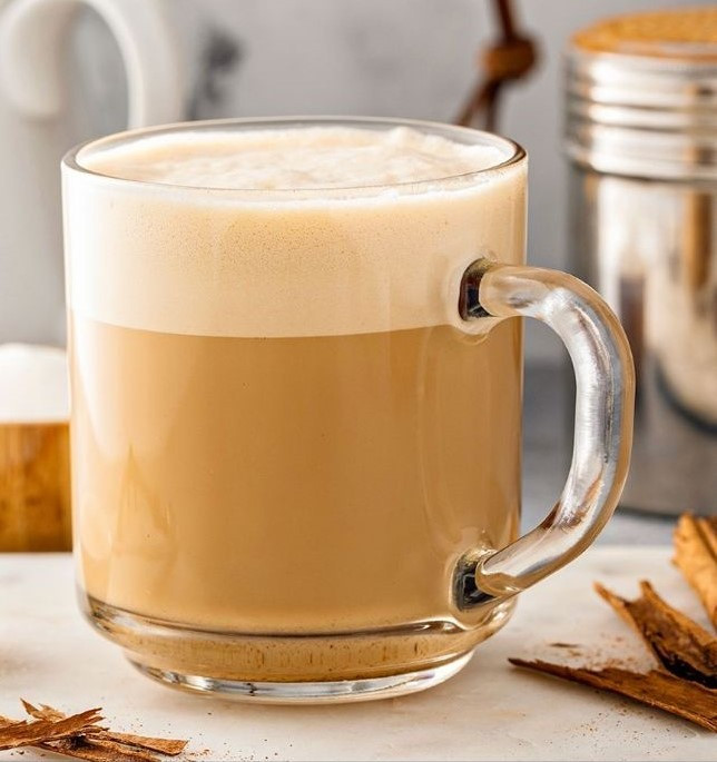 CAFÉ COM LEITE