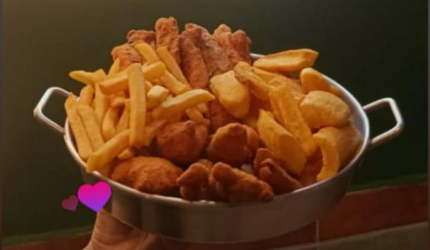 Mista Brasil ( Tilapia, Isca Frango, Mandioca, Batata)