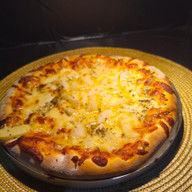 PIZZA QUATRO QUEIJOS P