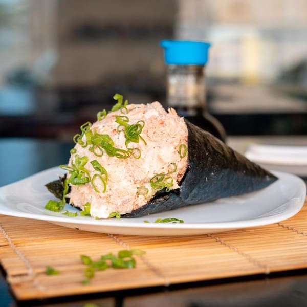 Temaki salmão grelhado