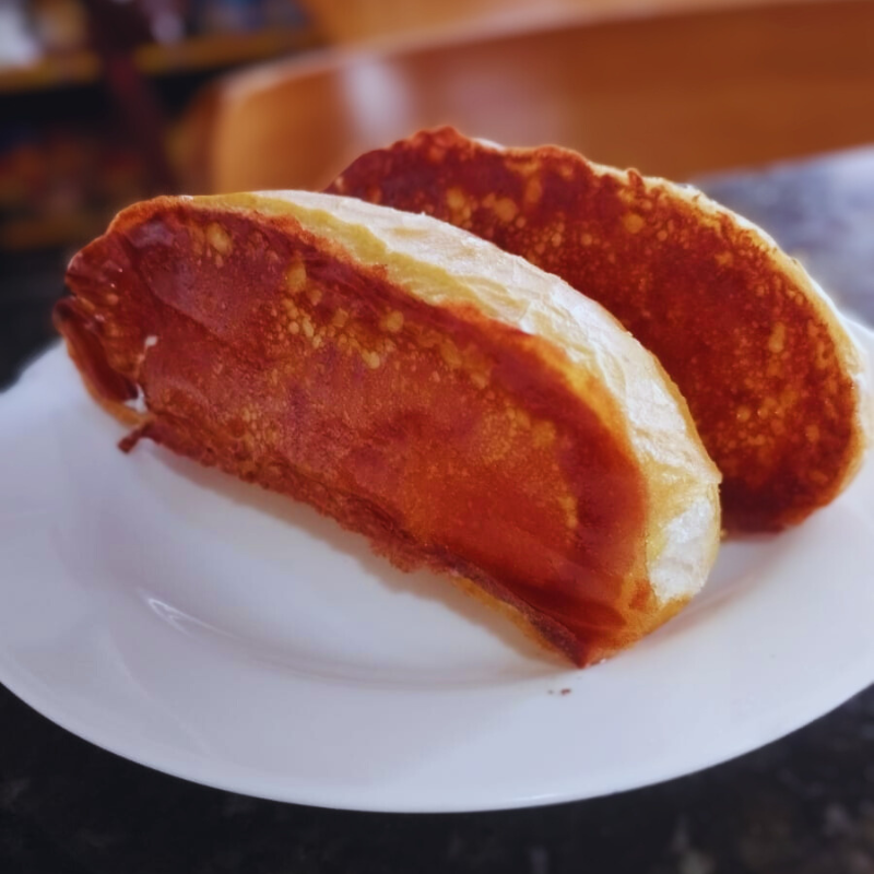 PÃO COM REQUEIJÃO