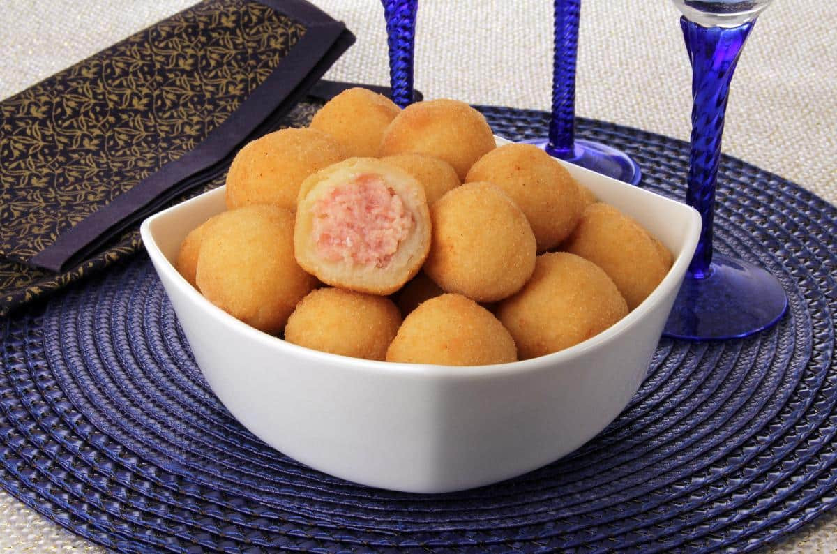 Bolinha presunto e queijo