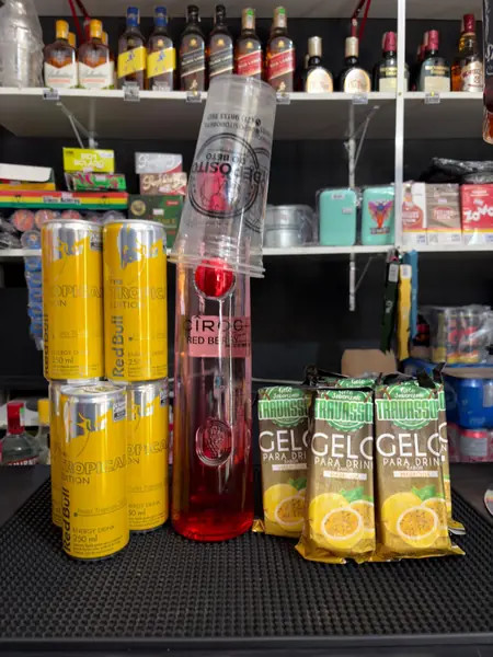 COMBO VODKA CIROC RED BERRY 750ML